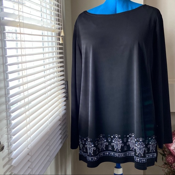 Northern Spirit woman black knit long sleeves pullover top. Size 2X. Pre-owned. - Picture 9 of 9